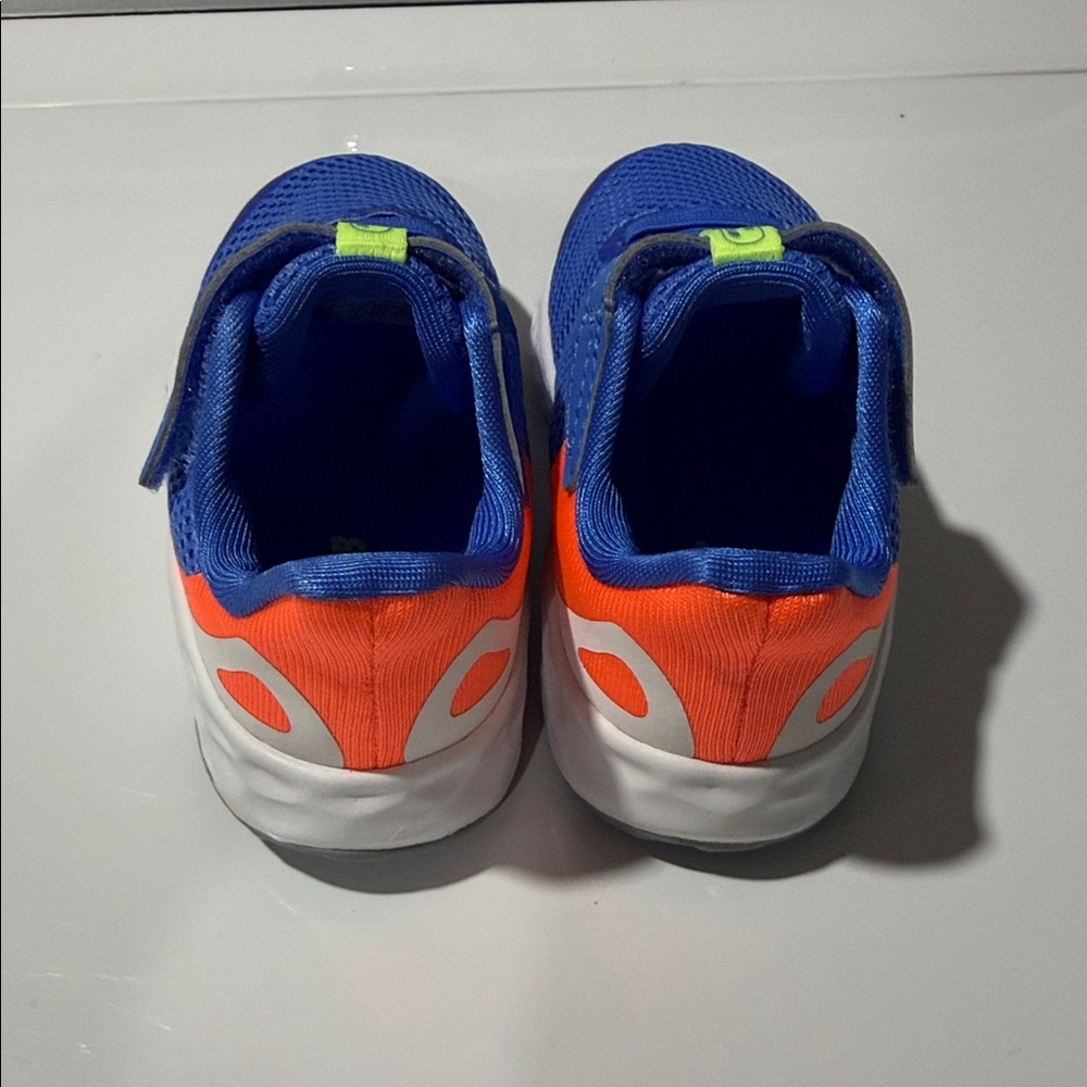* BRAND NEW!* New Balance Kids Blue with Neon Green & Orange Running Sneakers - Picture 3 of 5